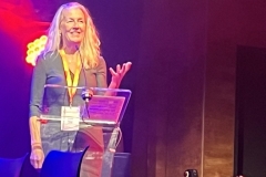 D44CD083-617C-40CB-9CF5-BA9F09A71CE4_1_105_c